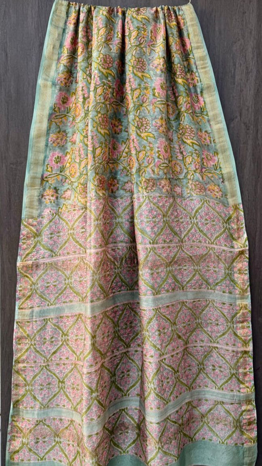 Pastel green & pink Maheshwari silk cotton saree