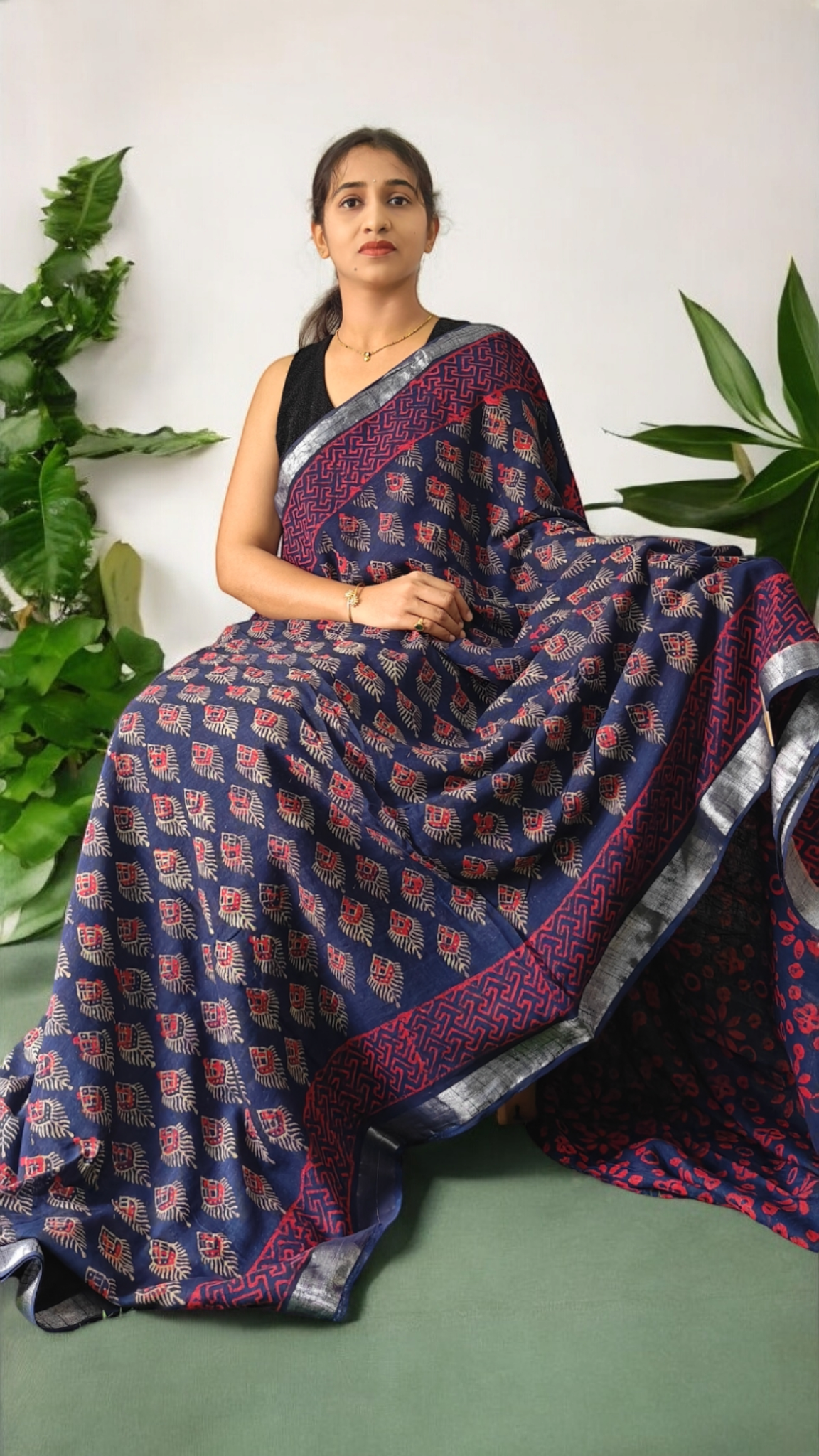 Aarna Navy blue Lenin Saree