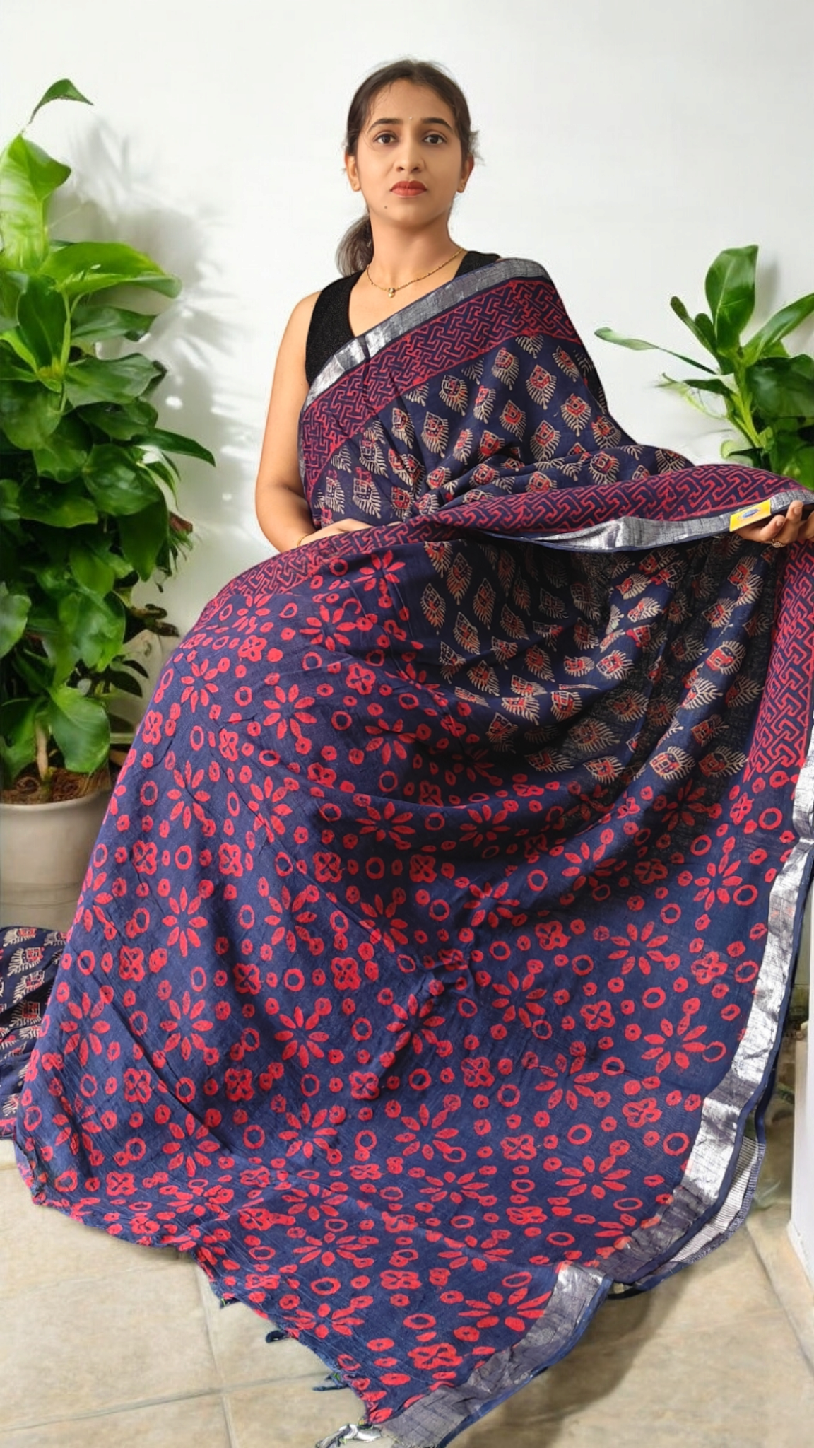 Aarna Navy blue Lenin Saree