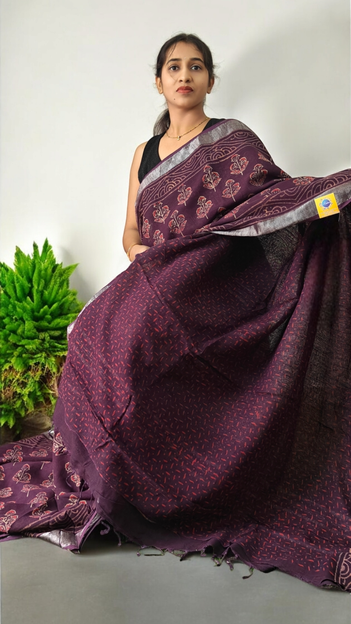 Aarna wine color Lenin saree